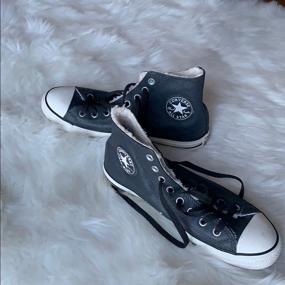 converse gym shoes